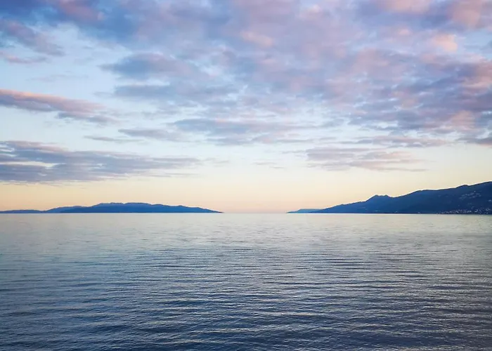 Volosko - 50m To The Sea شقة