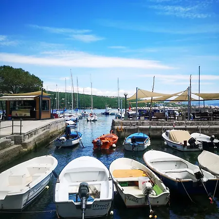 Volosko - 50m To The Sea Апартаменти Опатія
