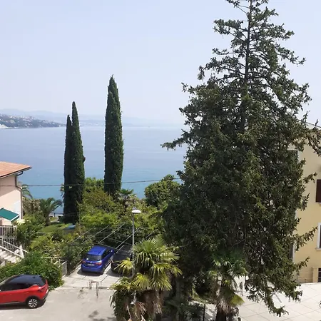 Lejlighed Volosko - 50m To The Sea Opatija