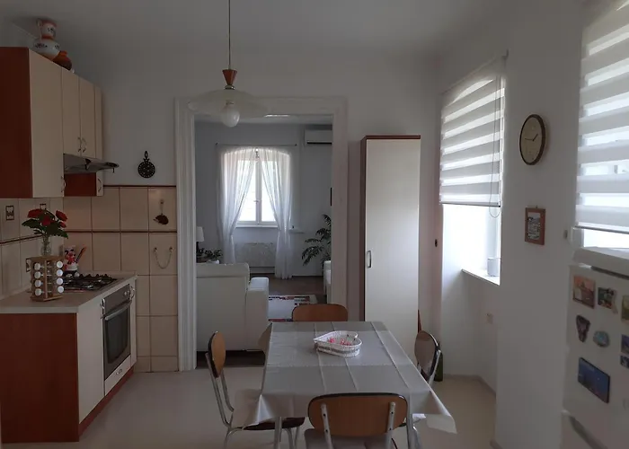 Apartment Volosko - 50m To The Sea Opatija