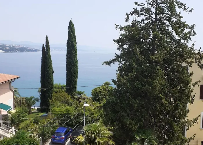 Apartment Volosko - 50m To The Sea Opatija