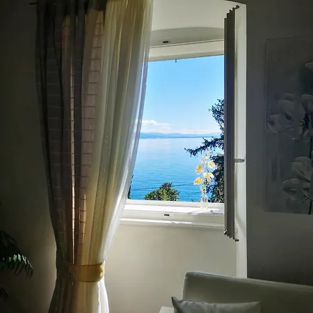 Volosko - 50m To The Sea